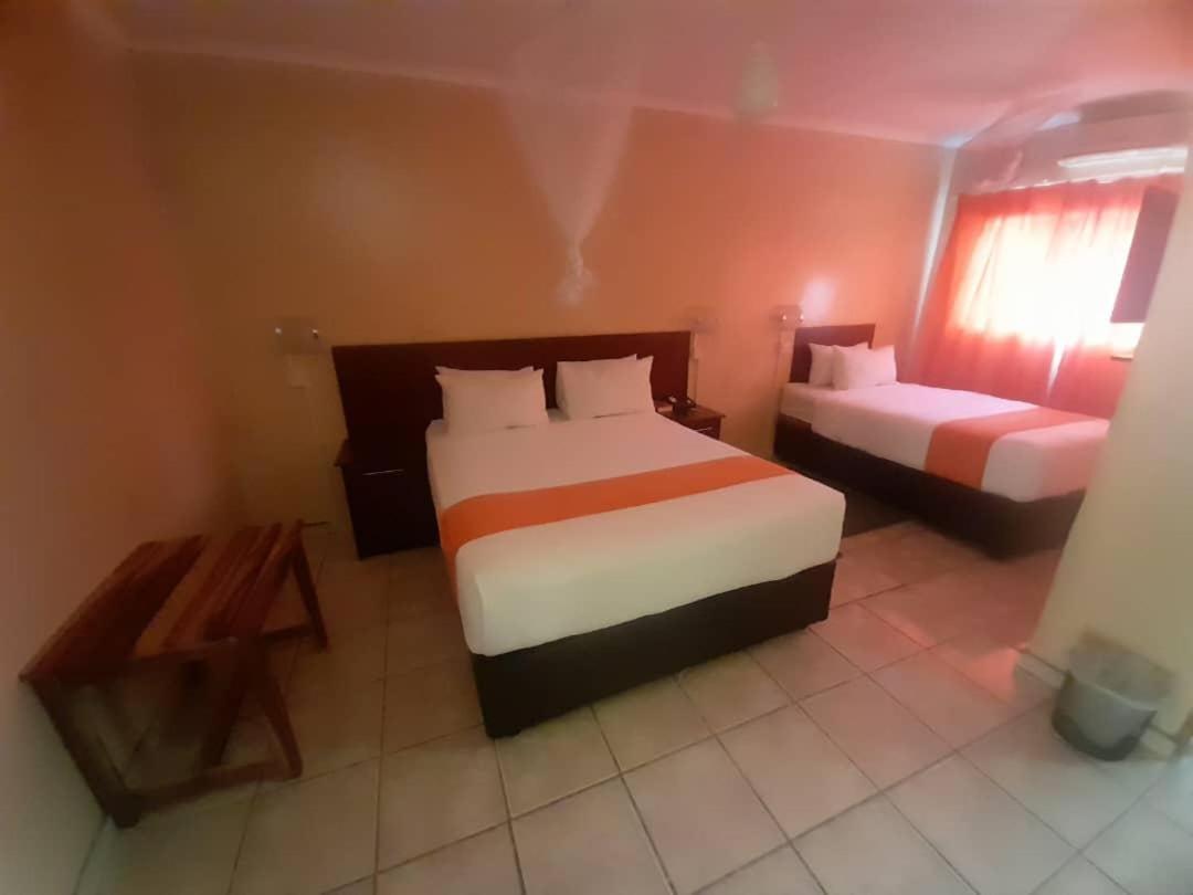 Nkanga Hotel Касане Екстер'єр фото